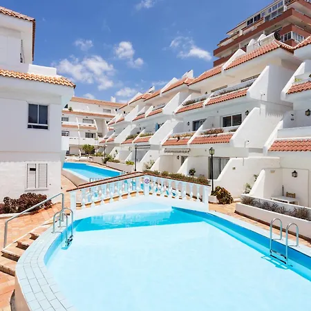 Home2book Sunny Poolside In Floritas 公寓
